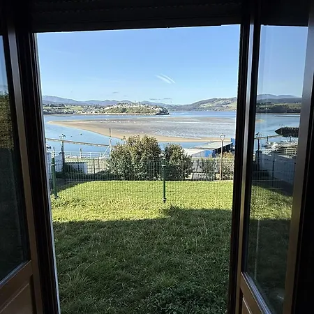 Con Jardin Y Vistas A Castropol Figueras (Asturias)